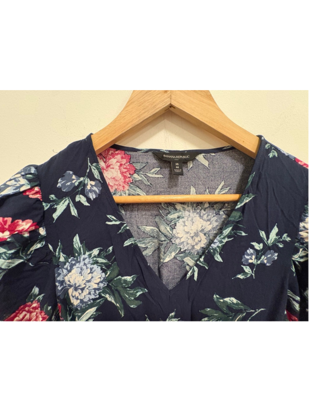 Banana Republic floral midi dress, Made in Turkey - Picture 6 of 11
